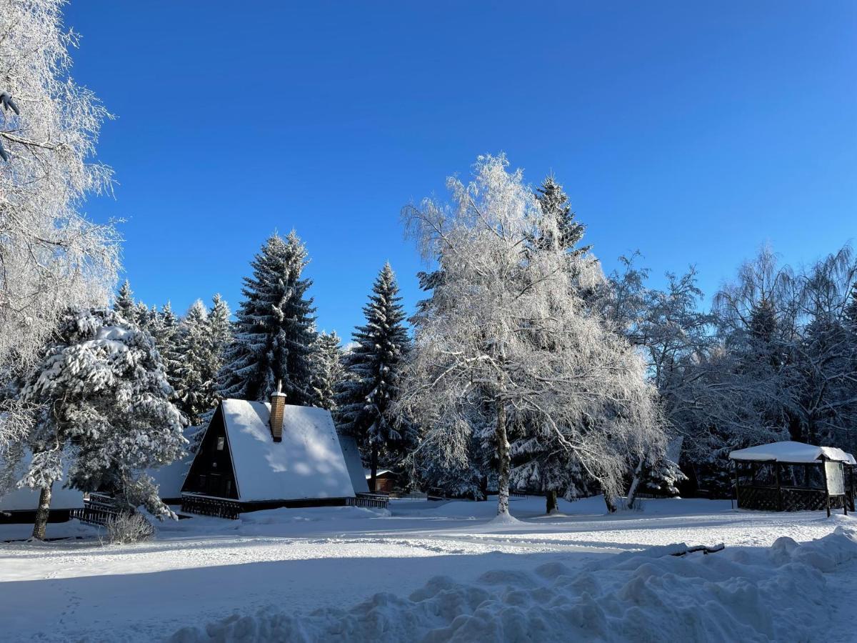 Hotel A Penzion Pegas Vlachovice エクステリア 写真