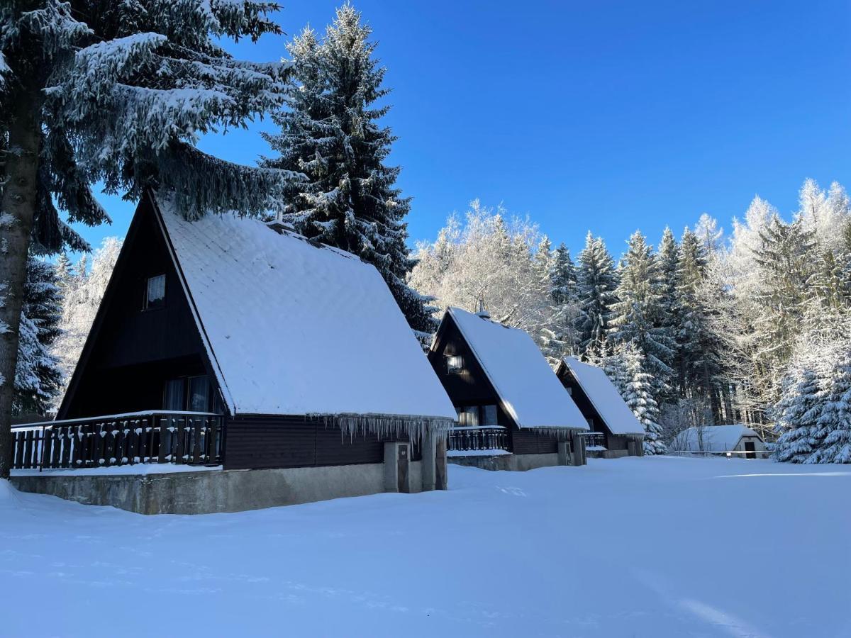 Hotel A Penzion Pegas Vlachovice エクステリア 写真