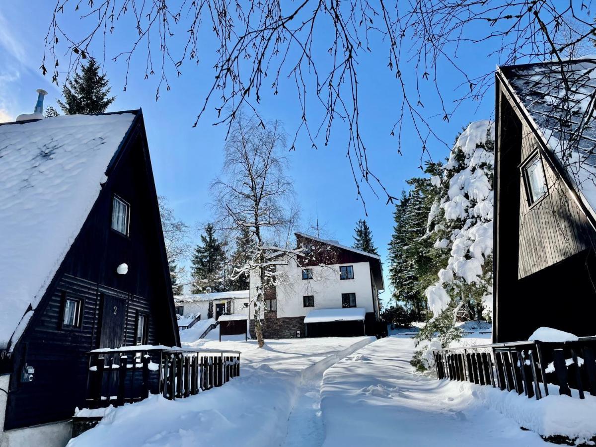 Hotel A Penzion Pegas Vlachovice エクステリア 写真