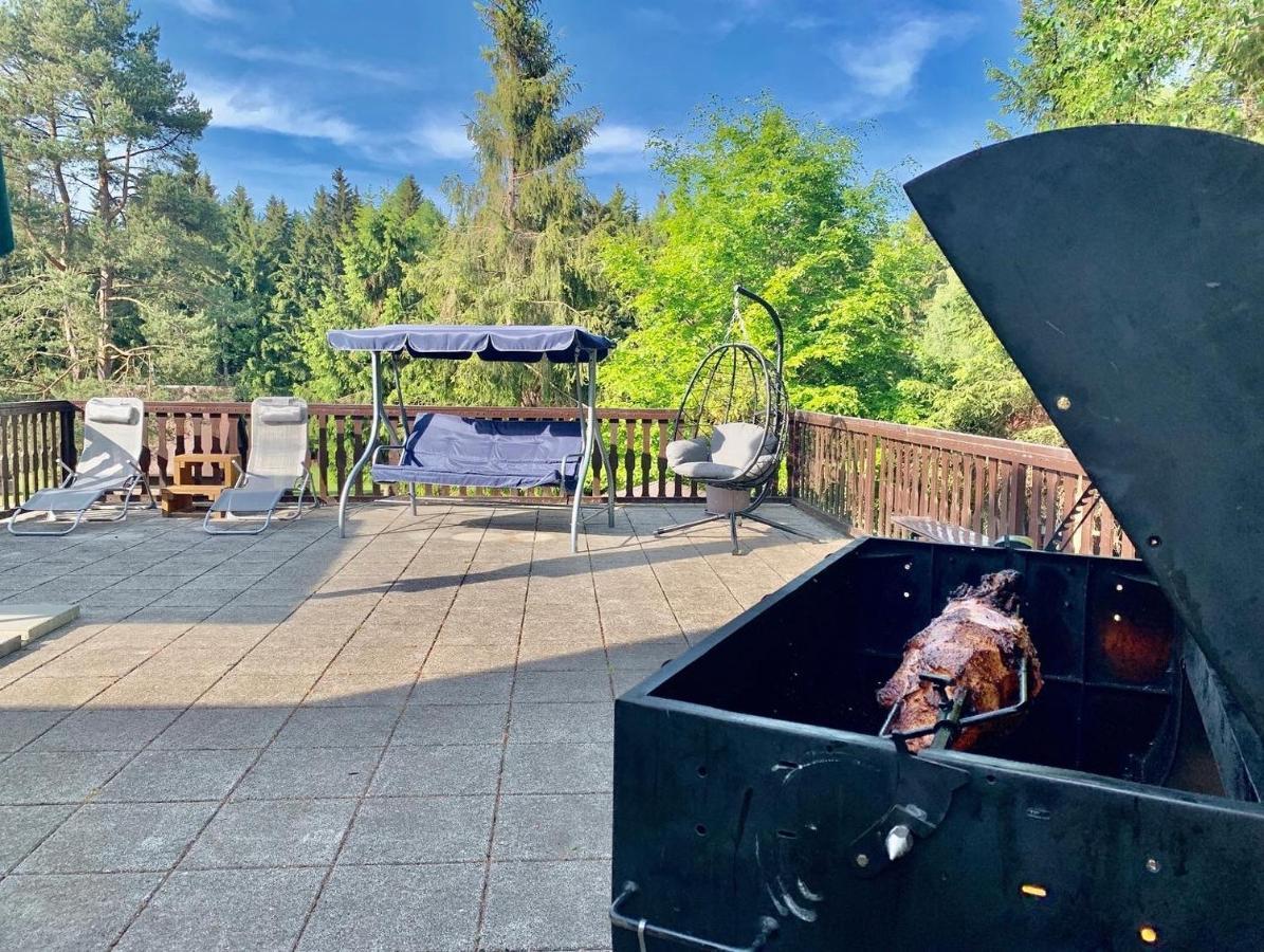 Hotel A Penzion Pegas Vlachovice エクステリア 写真