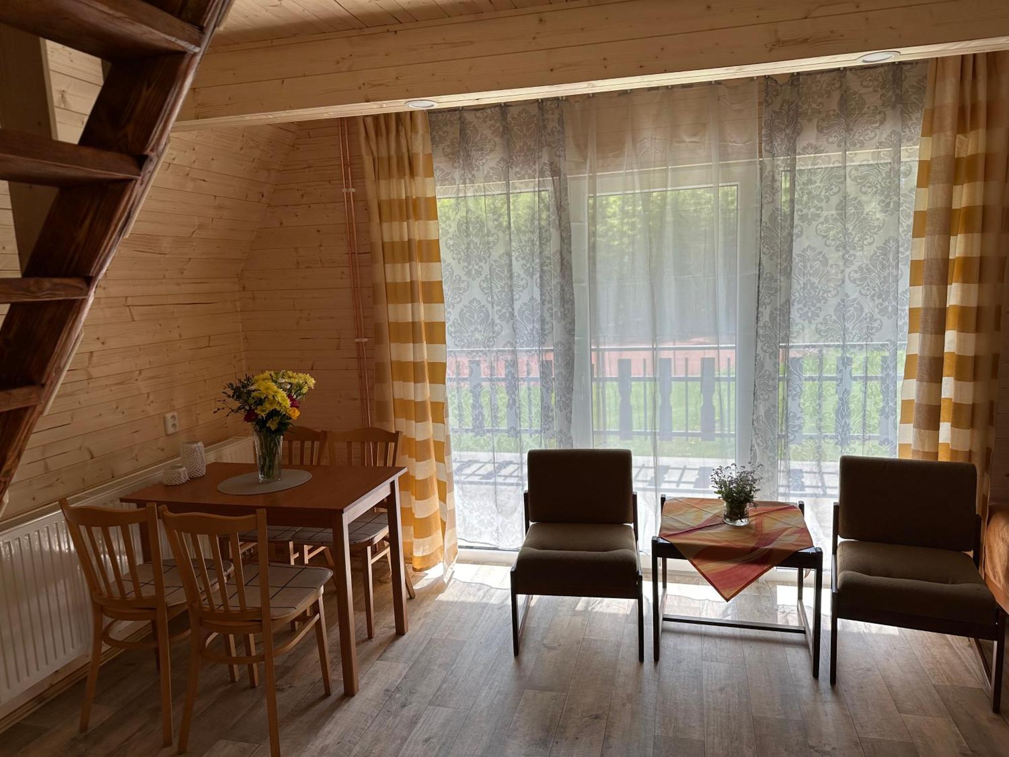 Hotel A Penzion Pegas Vlachovice エクステリア 写真